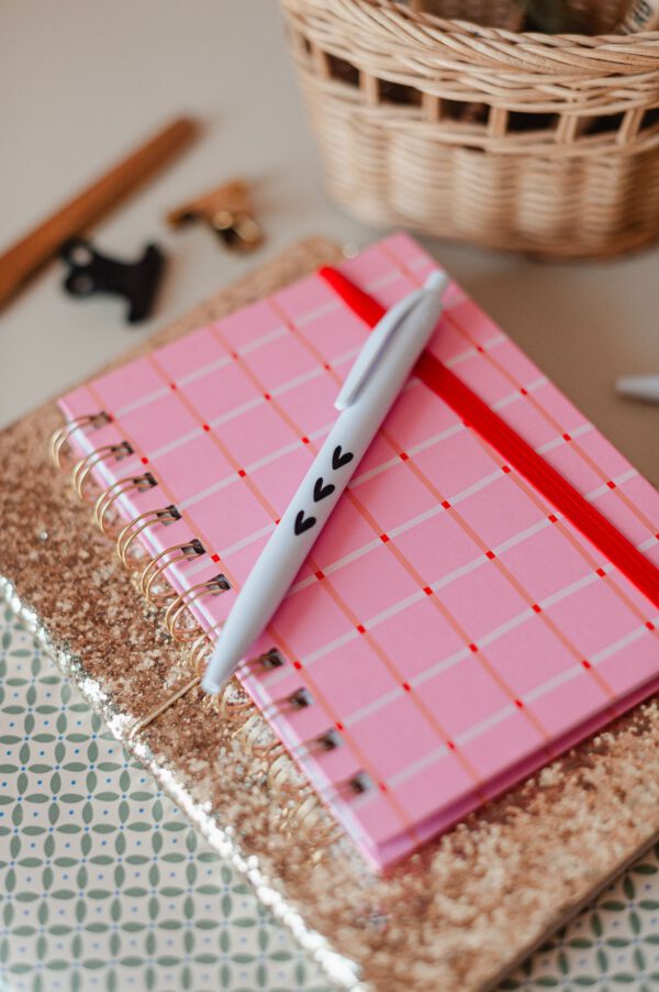 Pen 'hartjes' wit