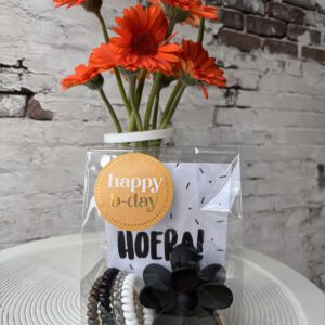 Haarklem bloem zwart - 4 draai elastiekjes - kaart Hoera