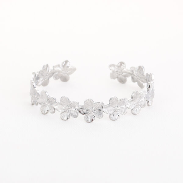 Armband bloemetjes bangle