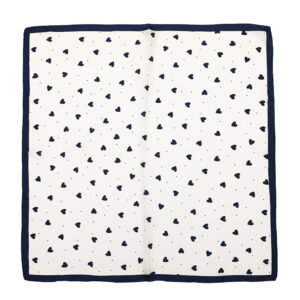 Sjaaltje offwhite / donkerblauwe hartjes 70x70 cm