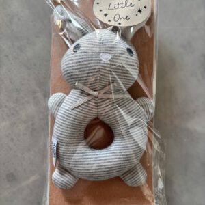 rammelaar konijn – wit grijs – de Houtkraam – knuffel – mami beby