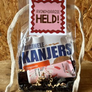 Avondvierdaagse traktatie Kanjer stroopwafels en handcrème
